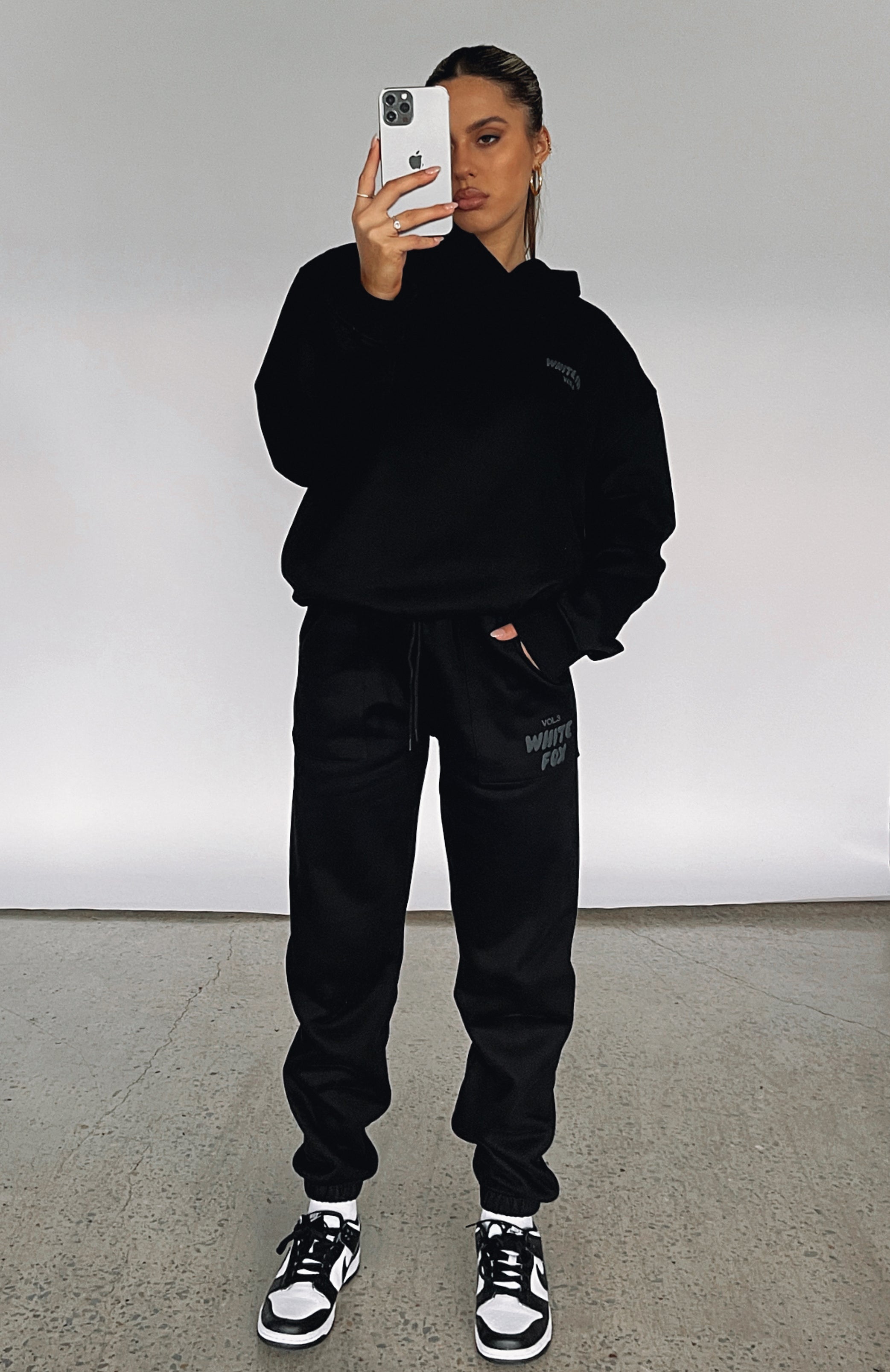 Offstage Sweatpants Onyx - Image 5